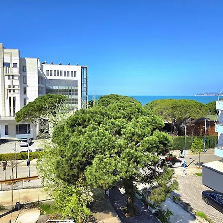 Spacious Coastal In Durres